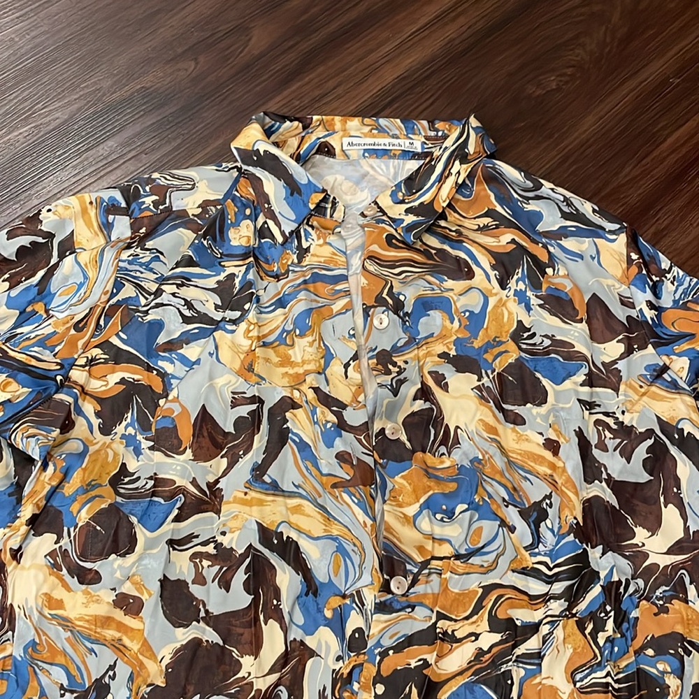 Button Down - Picture 2 of 4